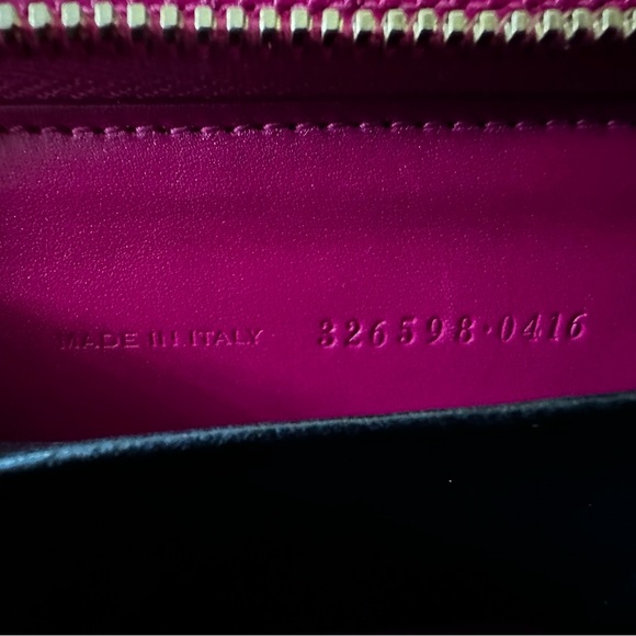 SAINT LAURENT set hot pink iPad tablet case, WALLET leather zip Barbie - Picture 4 of 7